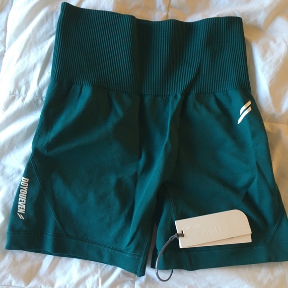 DOYOUEVEN Pants - DYE hyperflex shorts NWT
